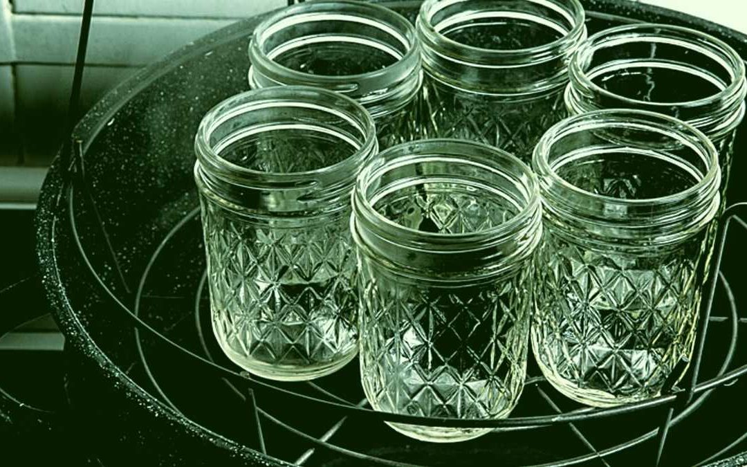 sterilizing canning jars